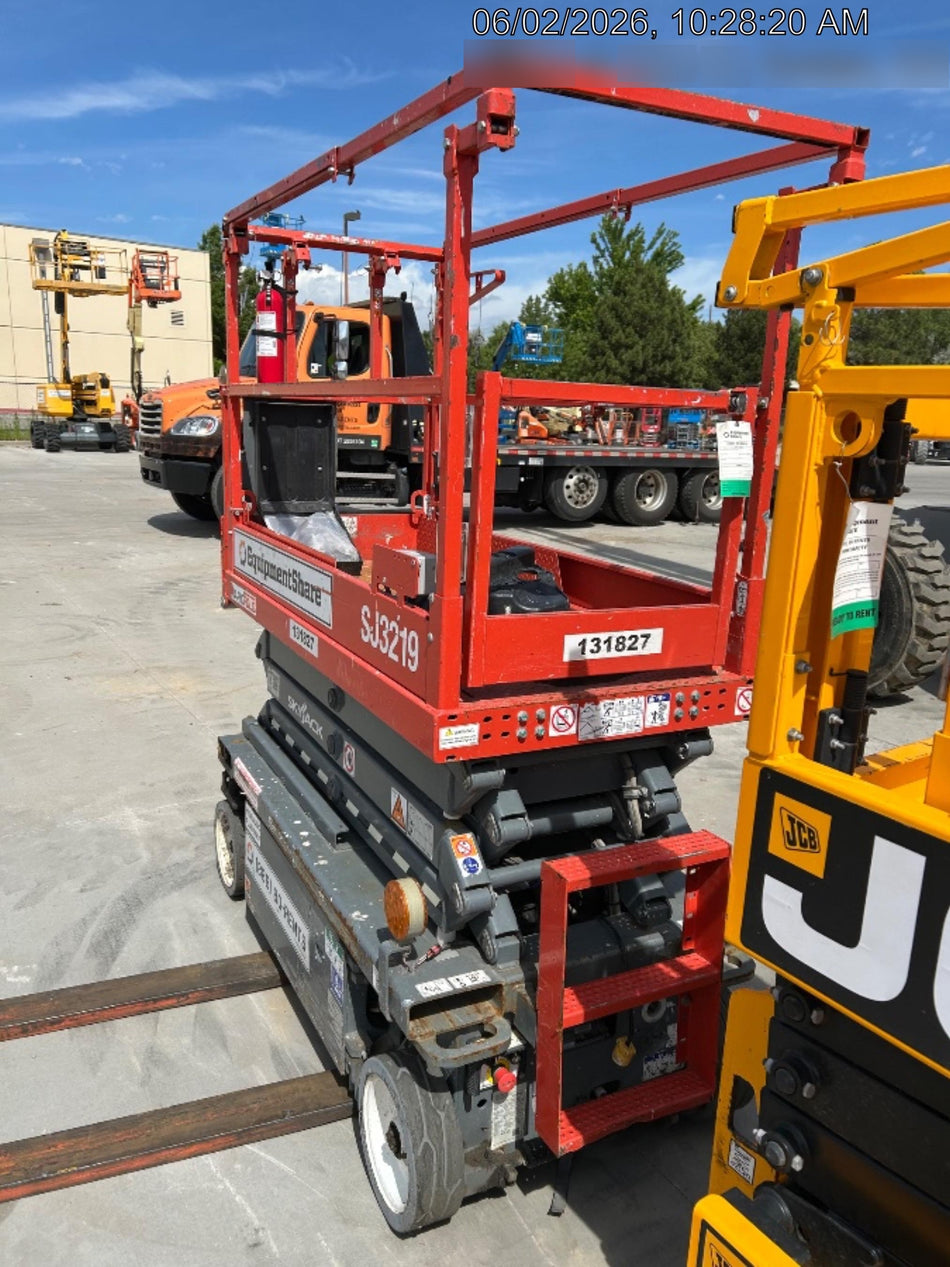 2021 SKYJACK SJ3219