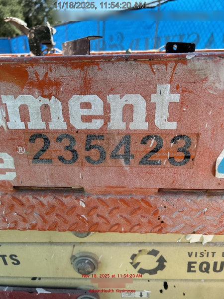 2022 JLG ES1932