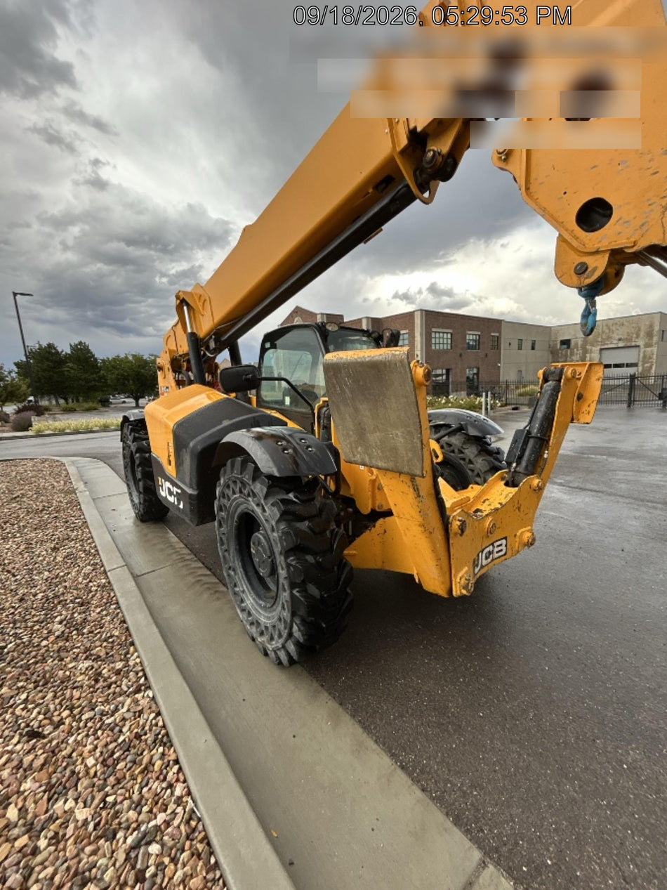 2020 JCB 510-56