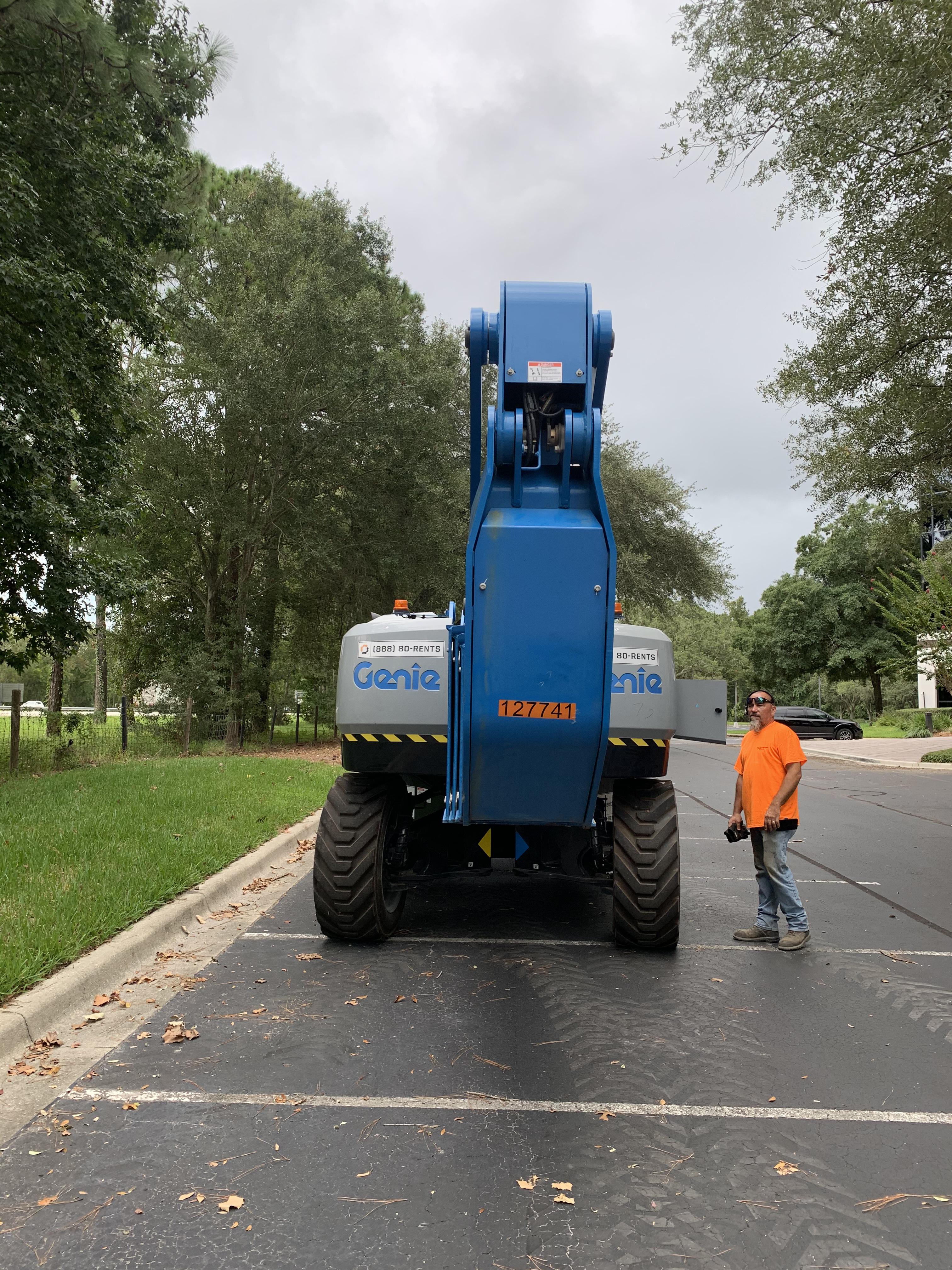 2021 GENIE ZX-135/70