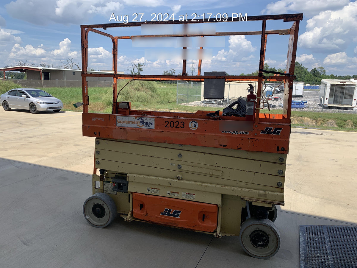 2016 JLG 2632ES