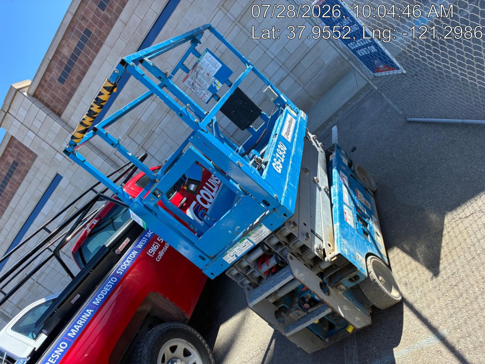 2020 Genie GS-1930 Solid Non Marking Tires, Beacon, Folding rails with half height swing gate, 800W Inverter