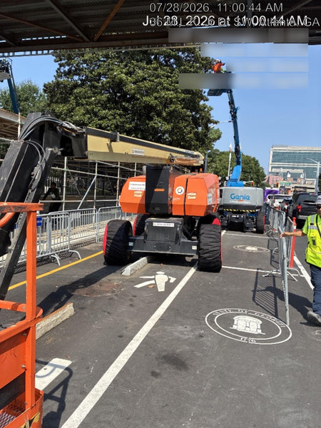 2023 JLG 800AJ