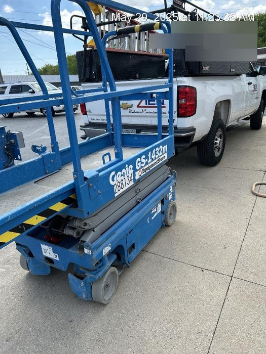 2022 GENIE GS-1432