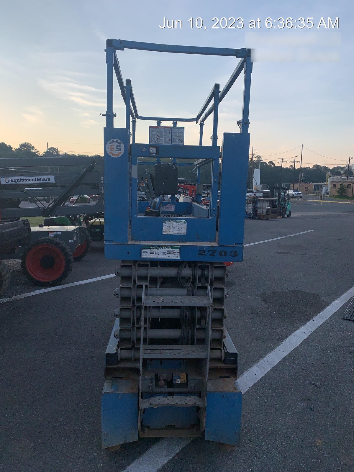 2016 Genie GS-3232 Genie GS3232 Narrow Scissor Lift
