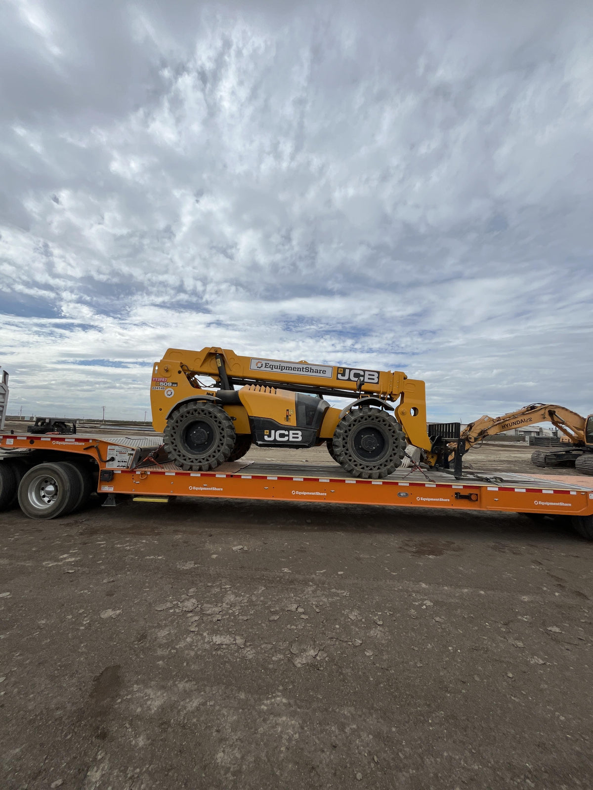 2022 JCB 509-42