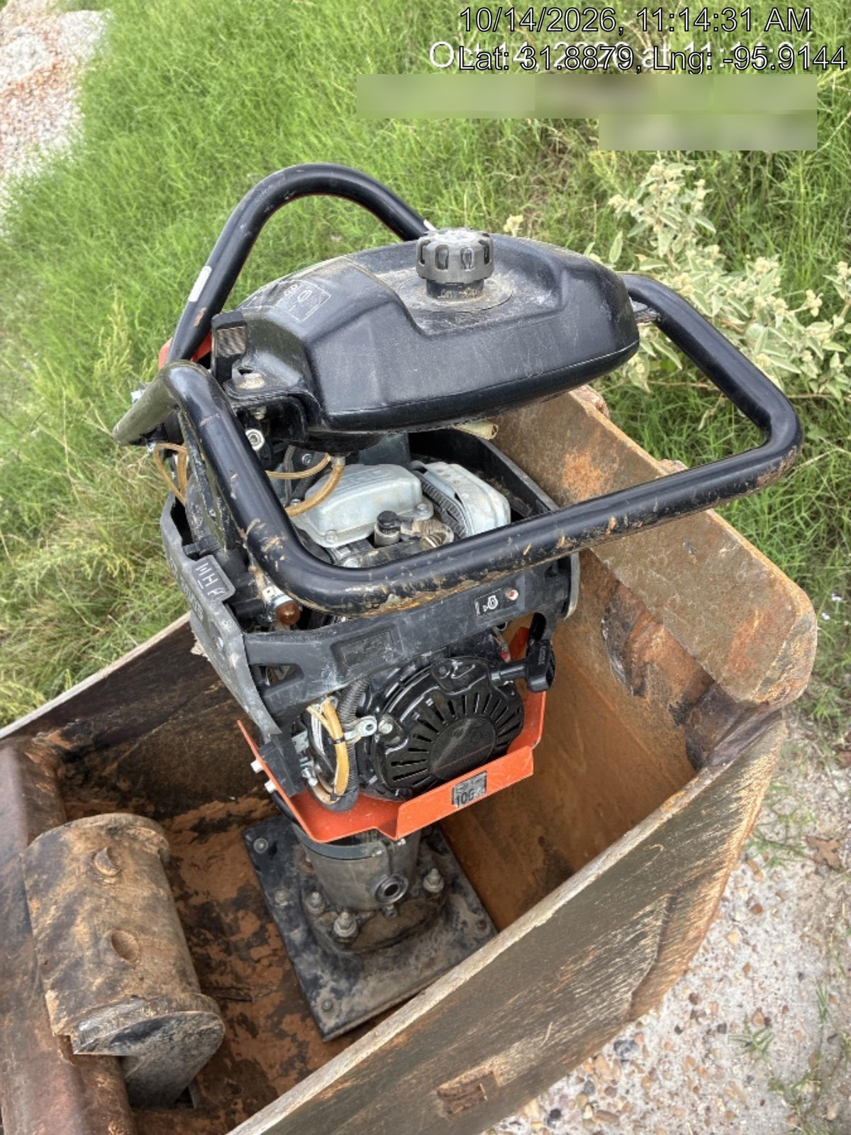 2025 HUSQVARNA LT6005
