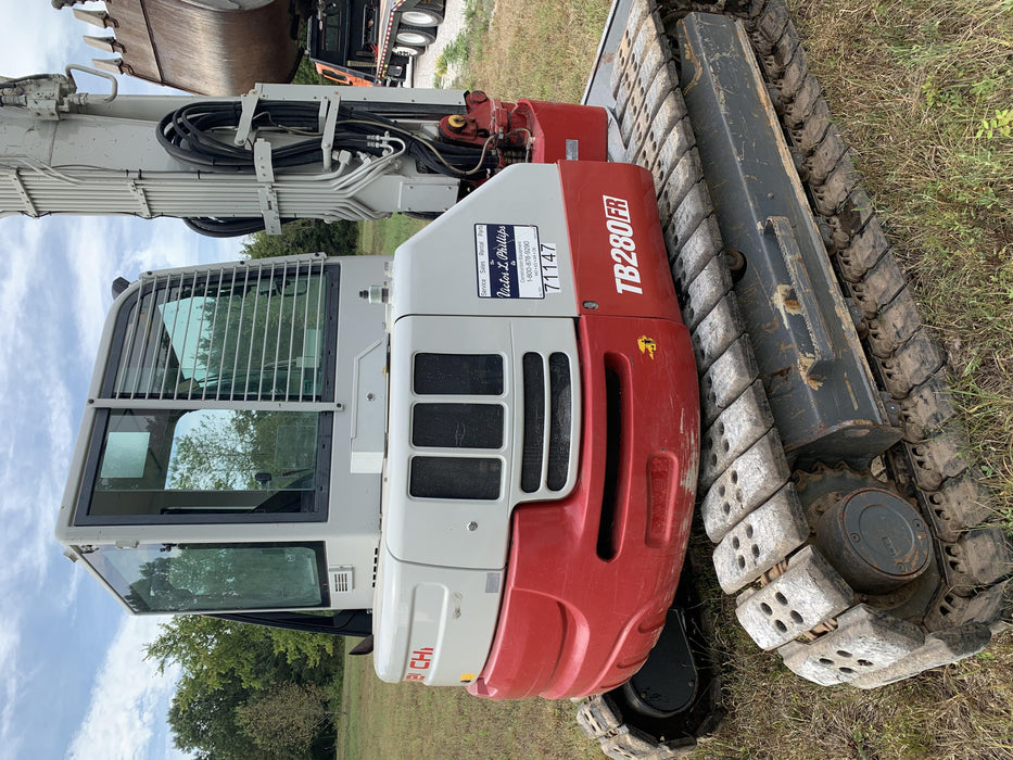 2016 TAKEUCHI TB280FR