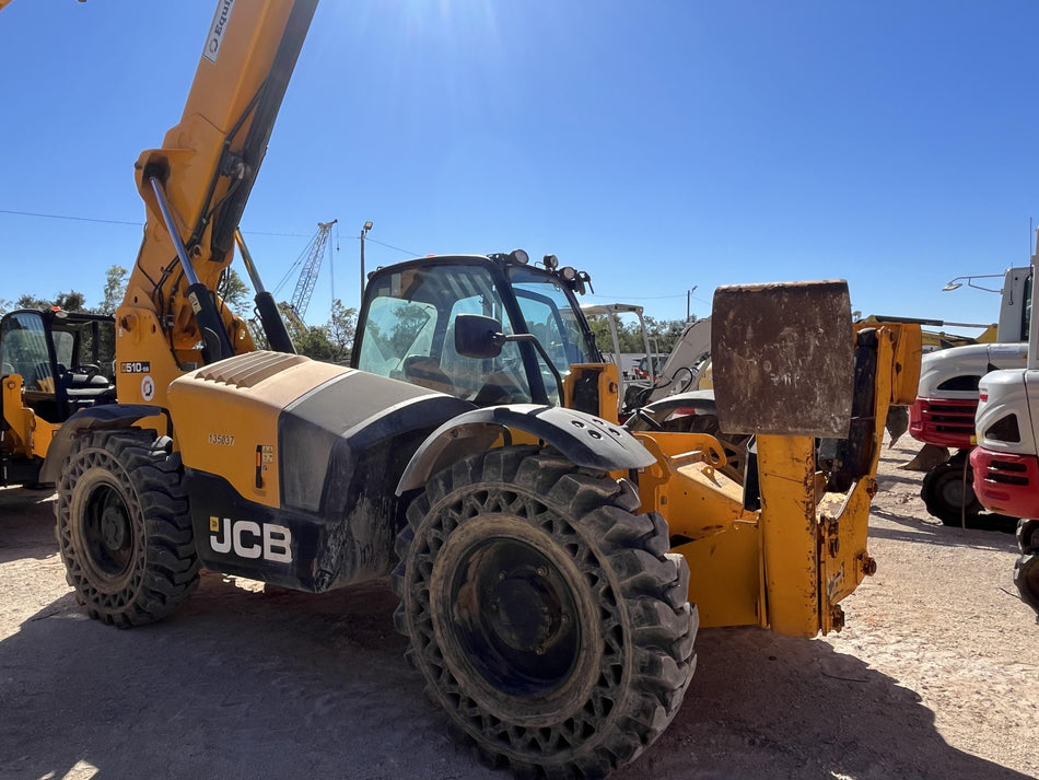 2021 JCB 510-56