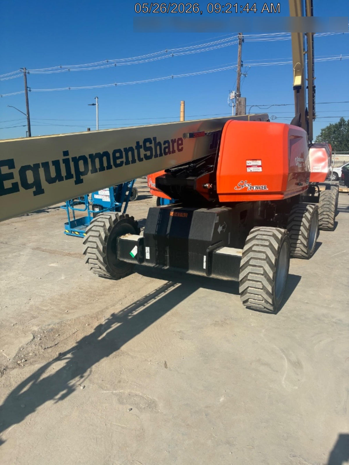2025 JLG 660SJ