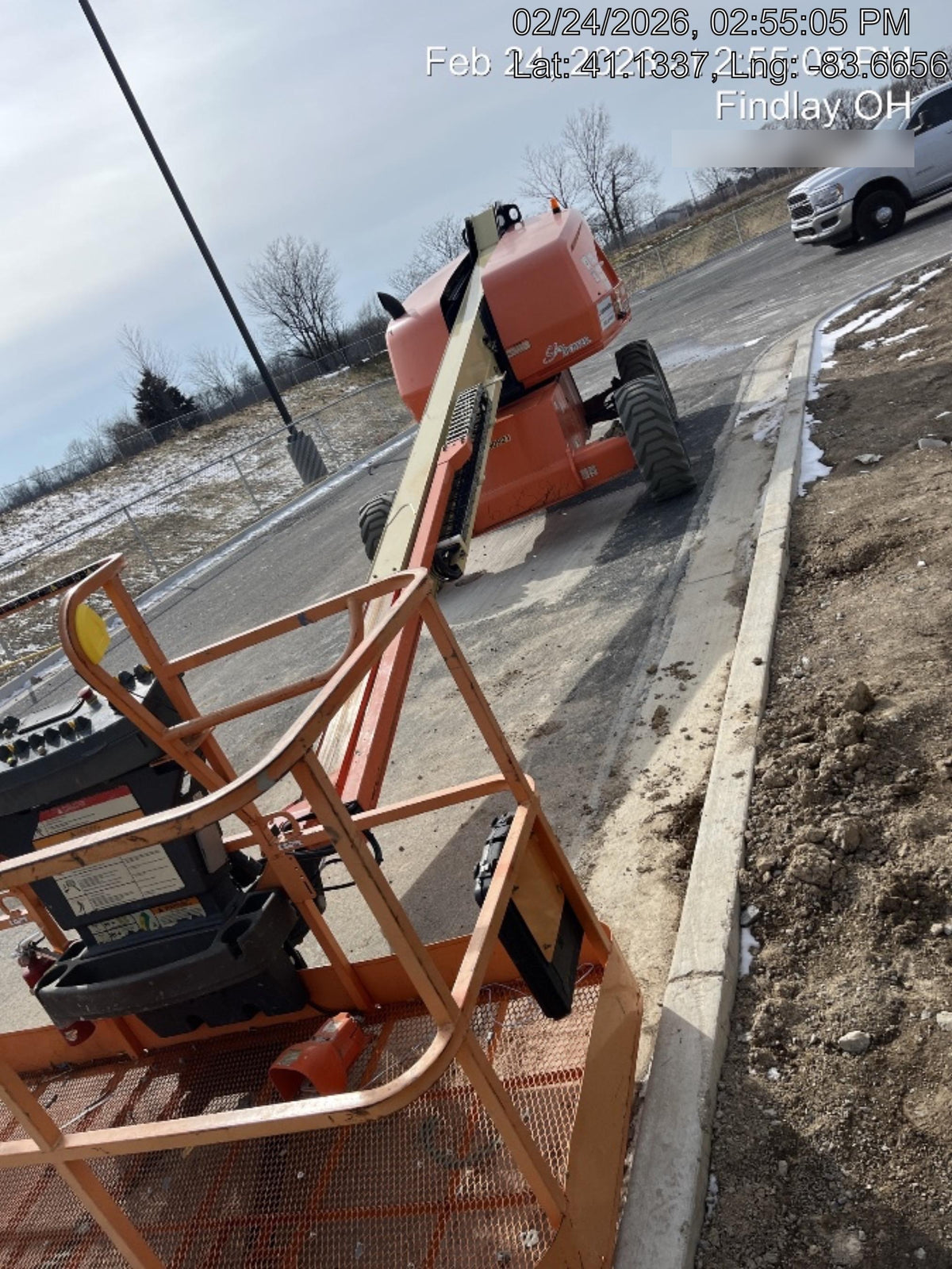 2021 JLG 400S