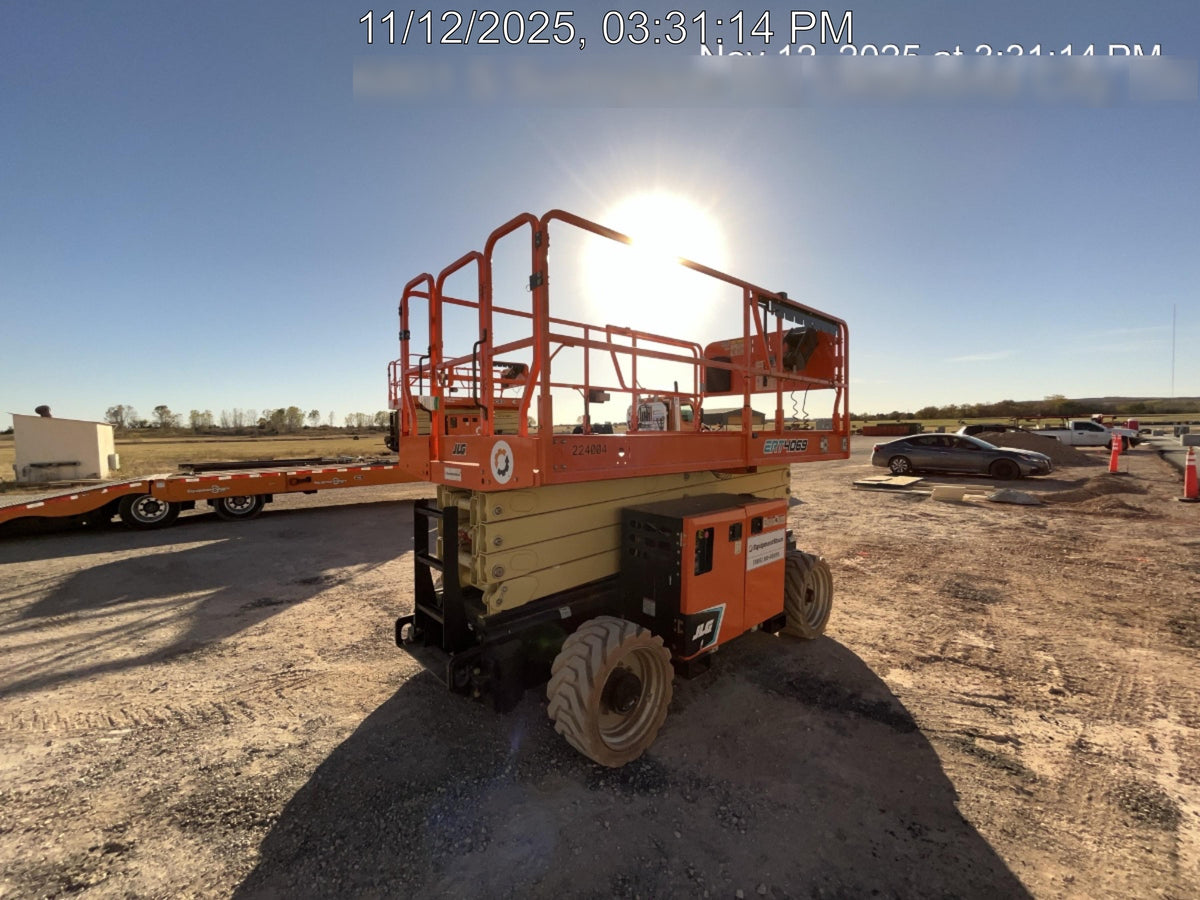 2022 JLG ERT4069