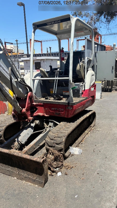 2021 TAKEUCHI TB240R