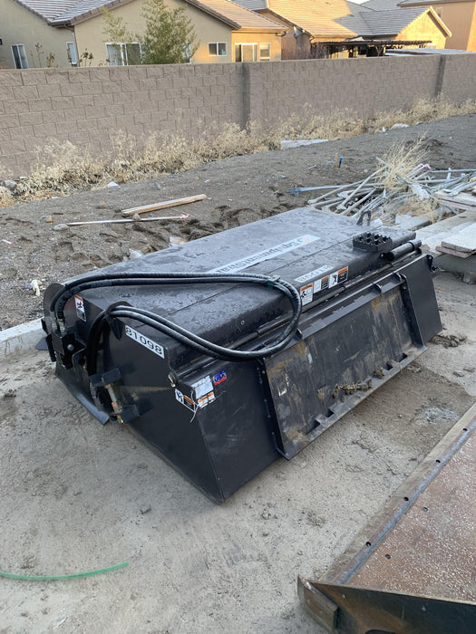 2020 PALADIN Sweepster SB72