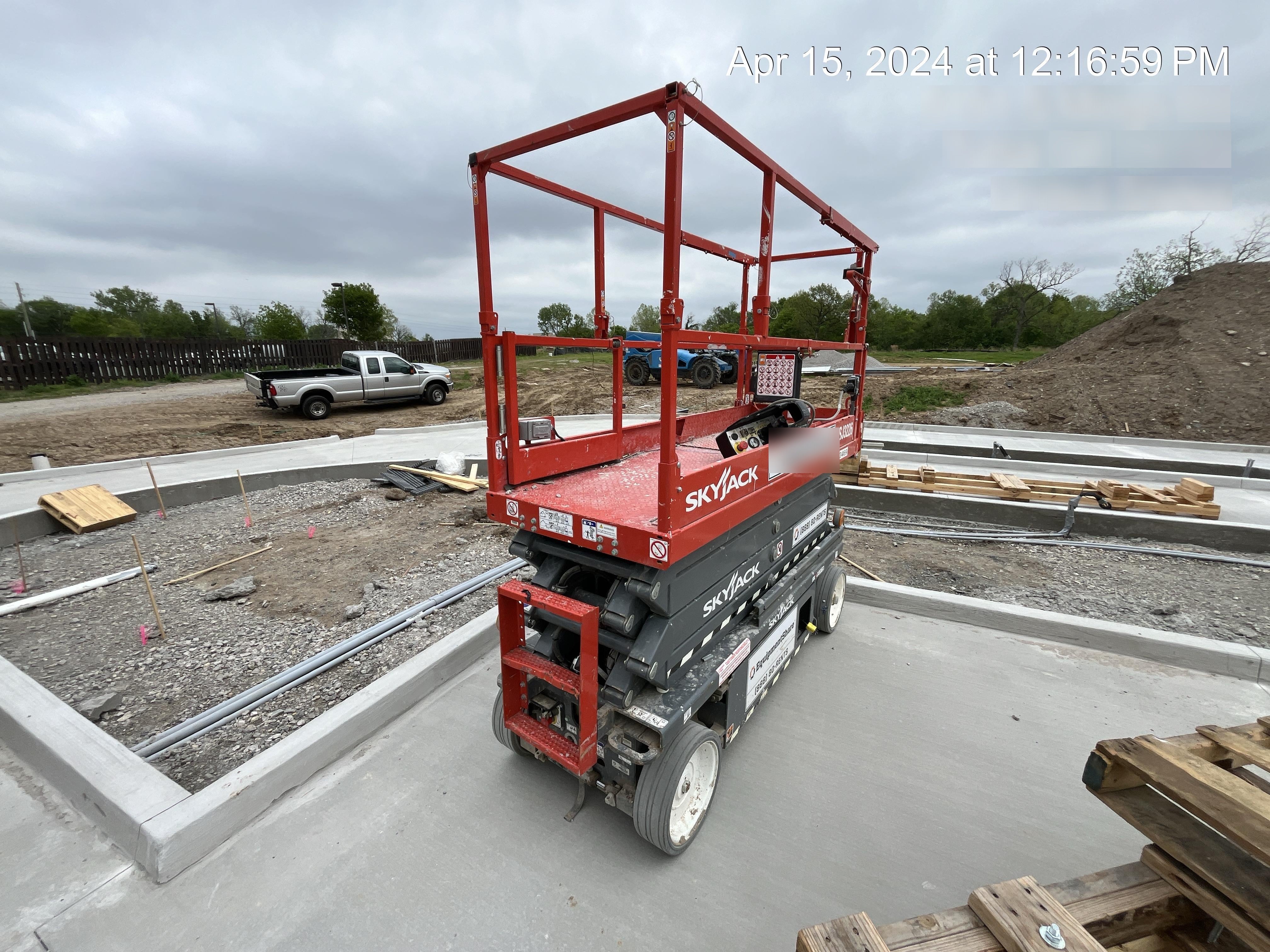 2022 SKYJACK SJ3226