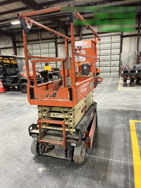 2022 JLG ES1932