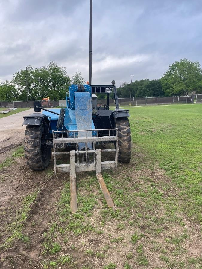 2018 Genie GTH-636 Genie GTH-636 w/Open ROPS, Solid Tires, Work Light/Beacon, 48" Carriage and Forks