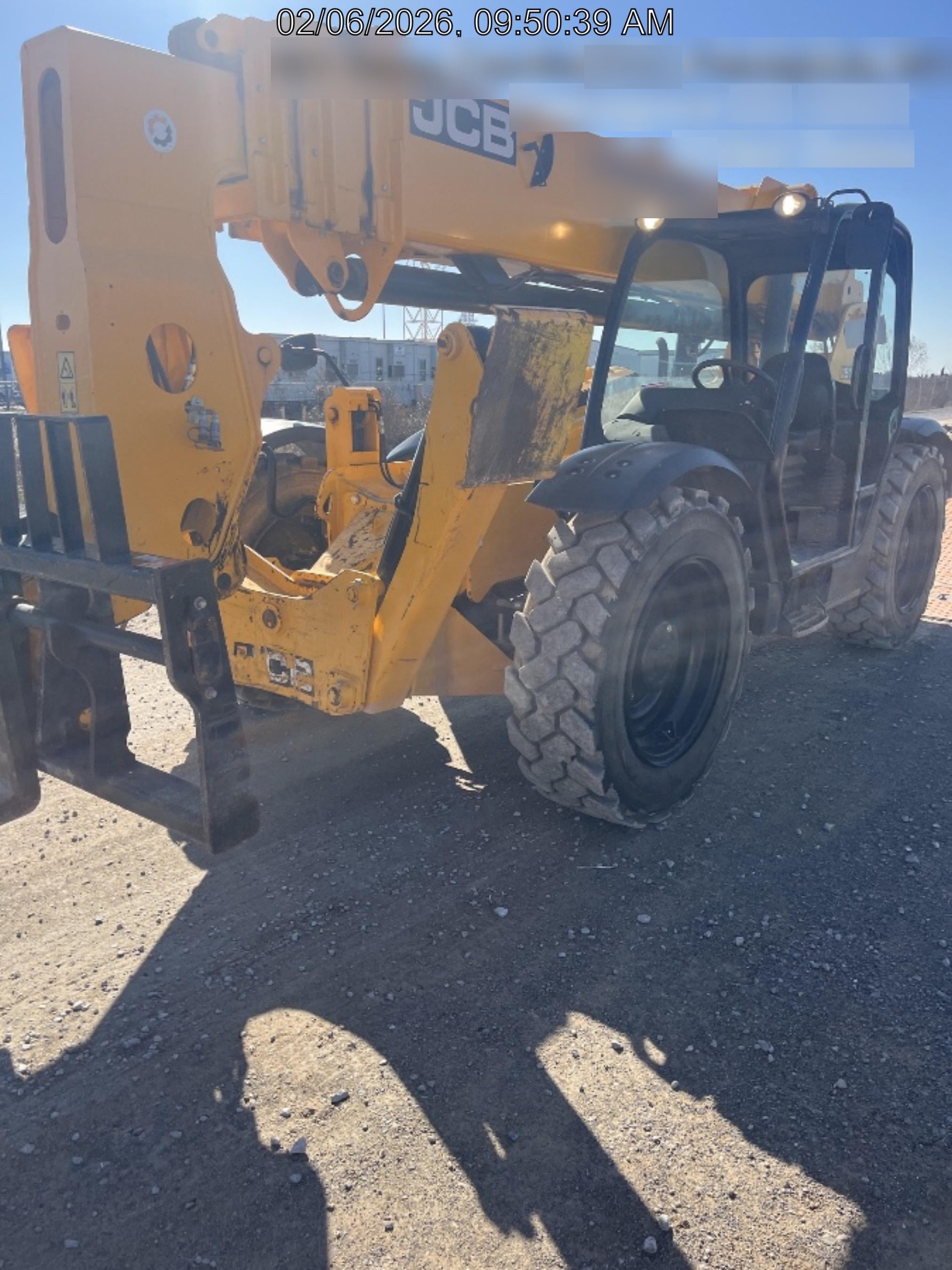 2023 JCB 510-56