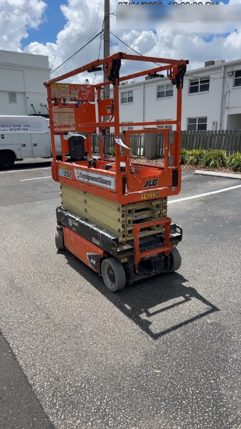 2021 JLG ES1932