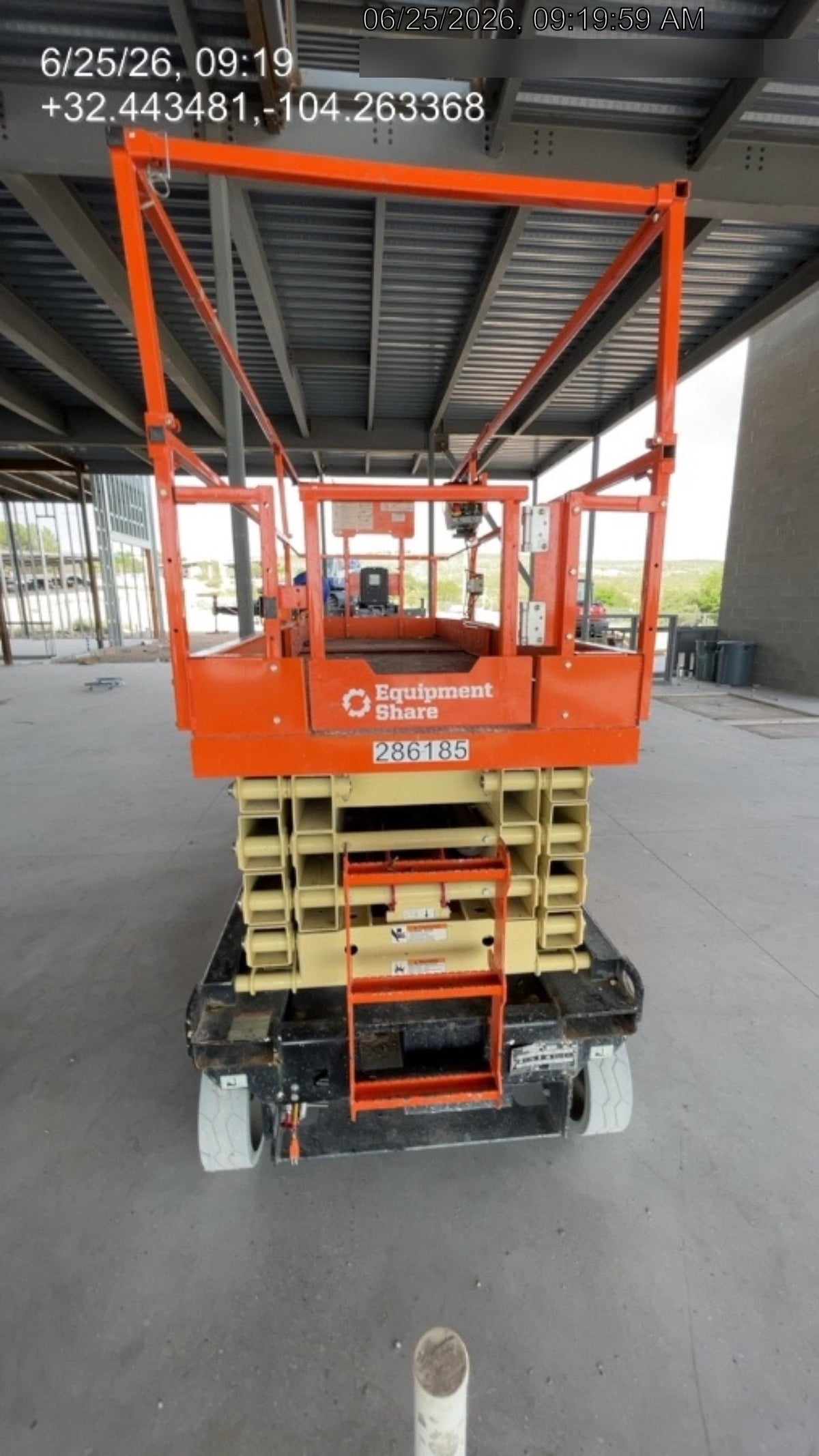 2022 JLG ES3246