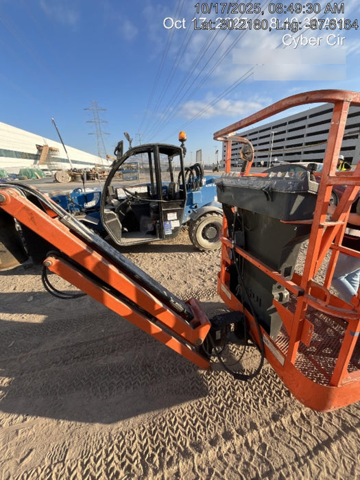 2019 JLG E300AJP
