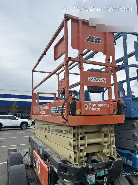 2022 JLG ES2632