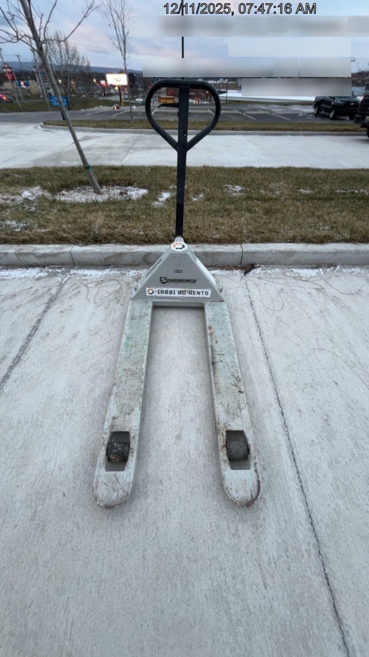 2022 STRONGWAY 4400 lb Pallet Jack