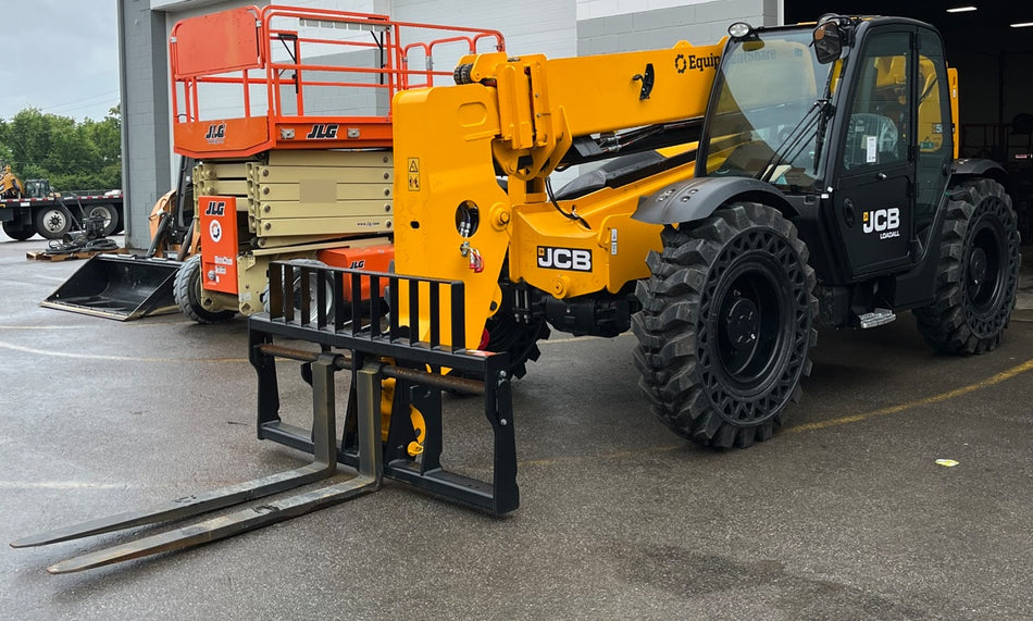 2023 JCB 509-42