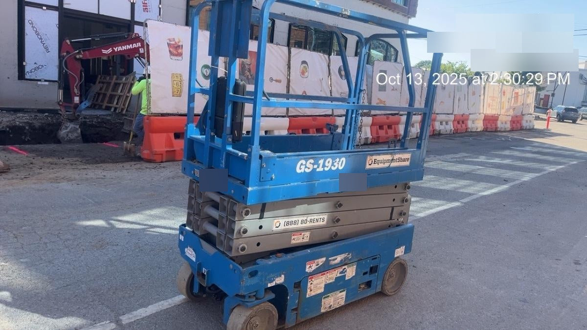 2020 Genie GS-1930 Fixed rails with chain entry gate - Pre A92.20