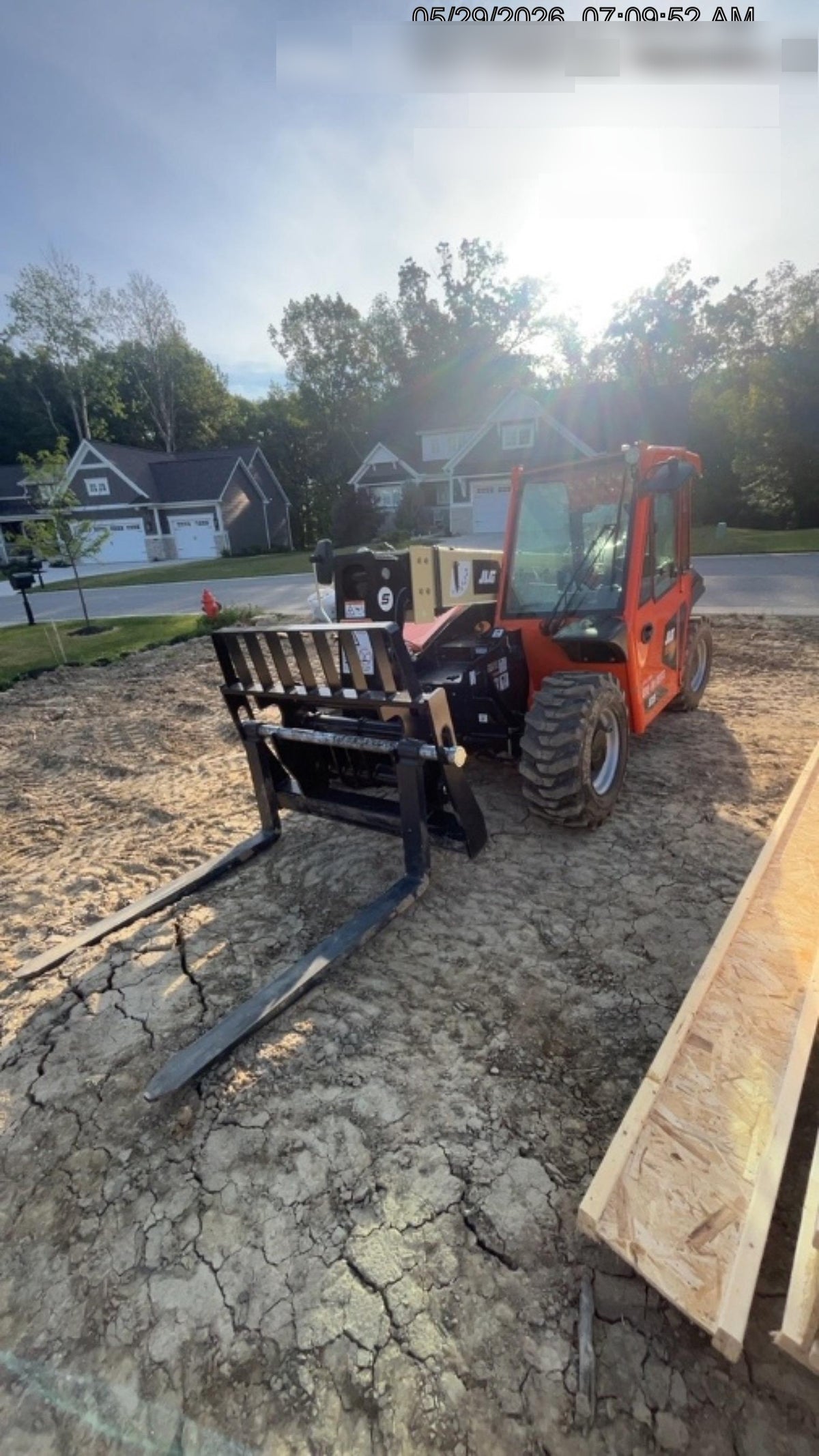 2026 JLG 519