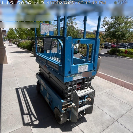 2020 Genie GS-1930 Solid Non Marking Tires, Beacon, Folding rails with half height swing gate, 800W Inverter