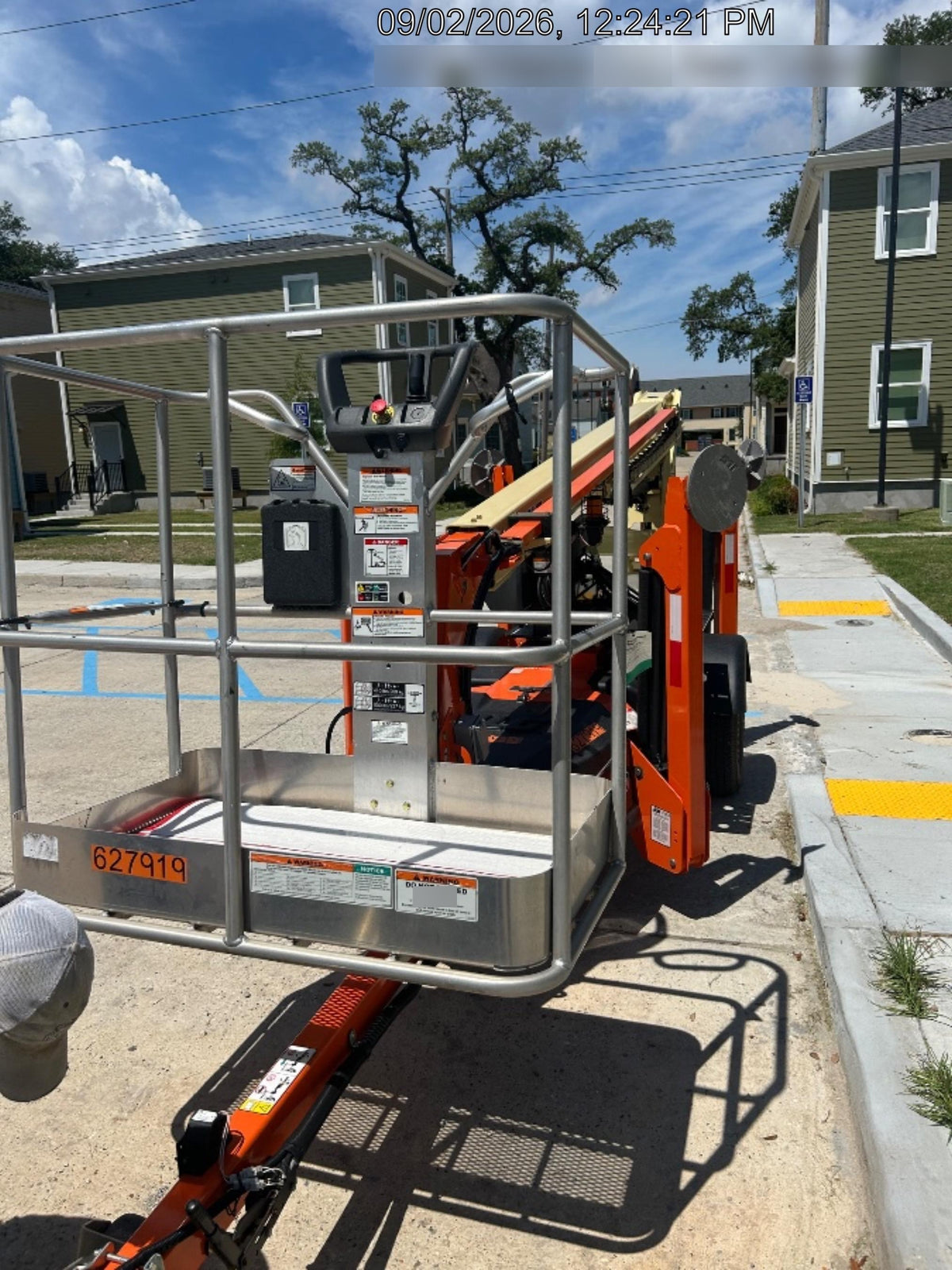 2025 JLG ET350