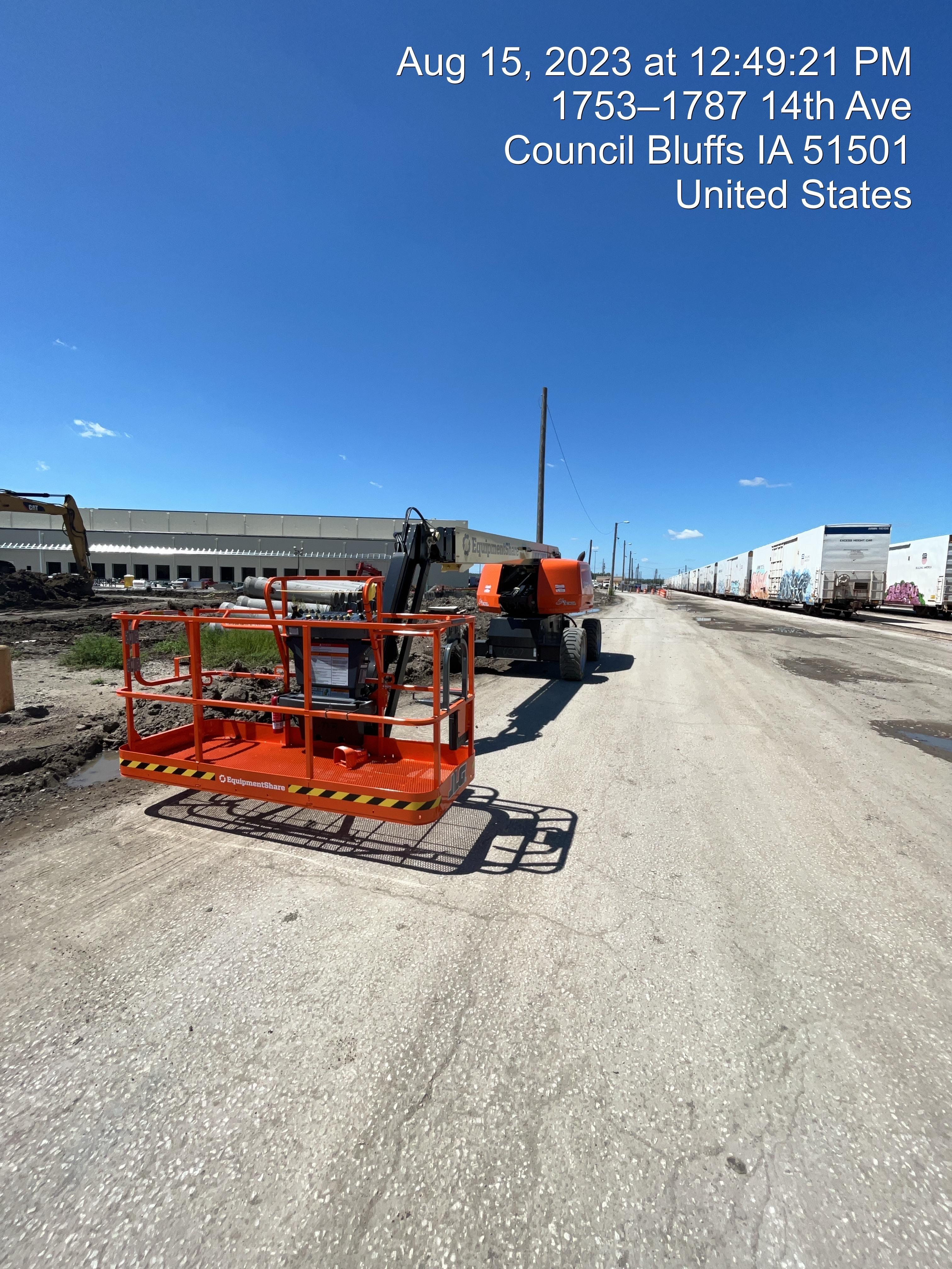 2023 JLG 660SJ
