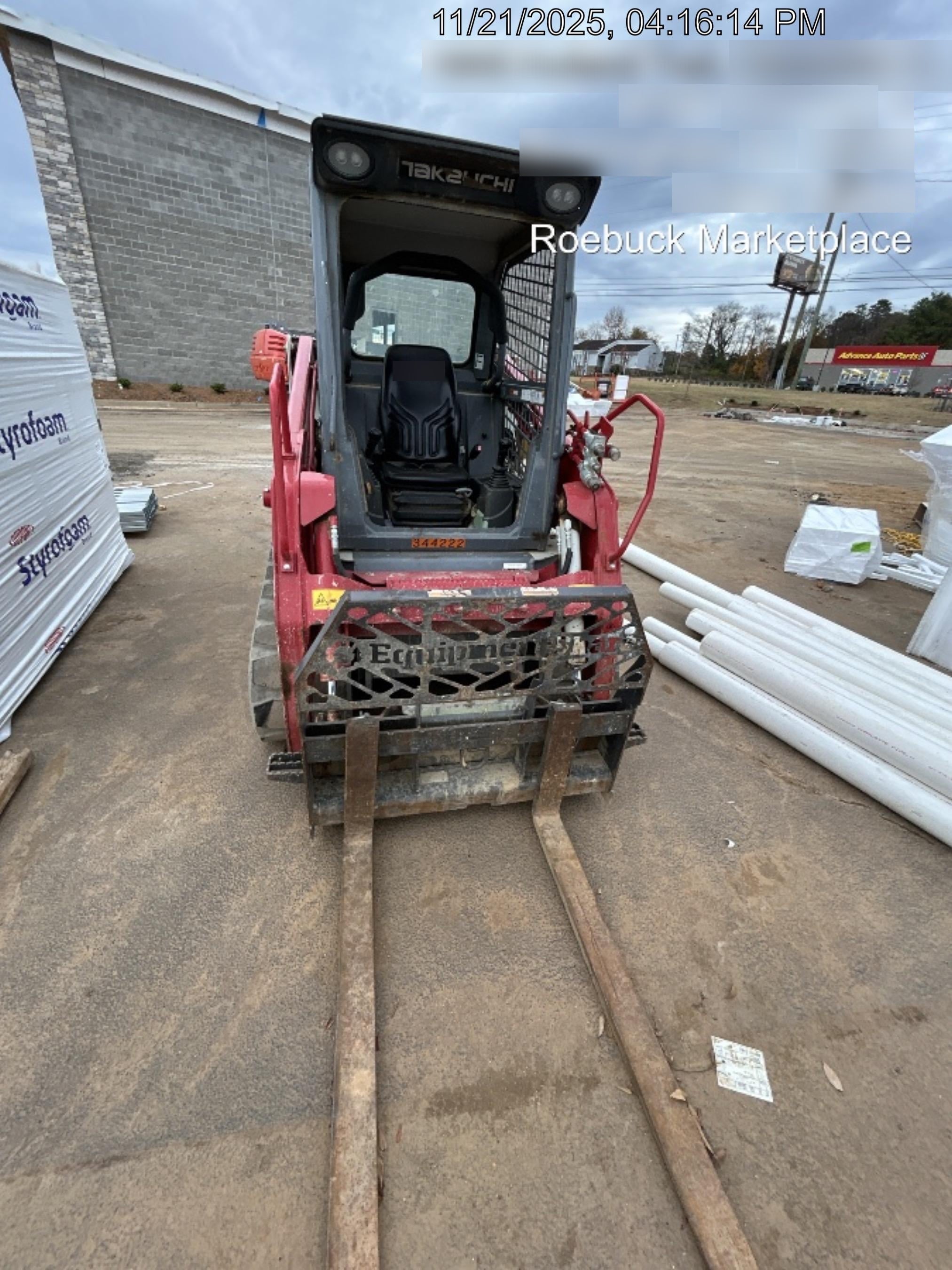 2023 TAKEUCHI TL8R2-R