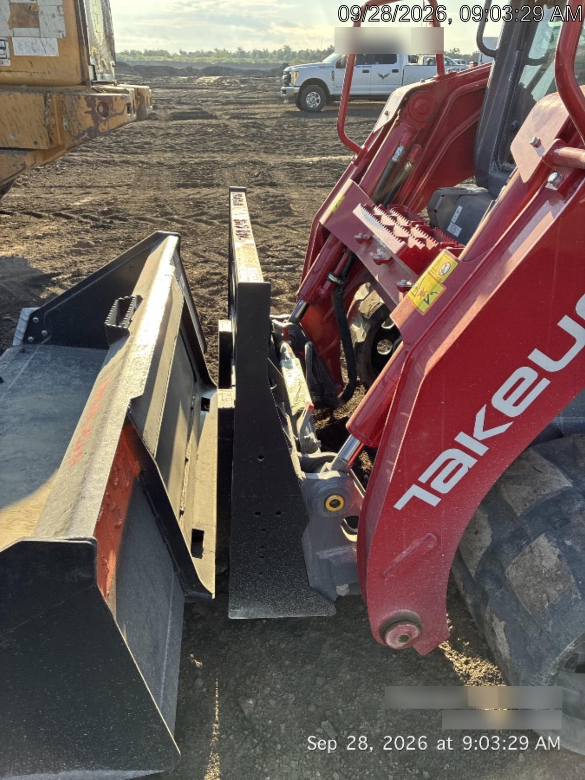 2026 ARROW MATERIAL HANDLING 72" Pallet Forks - Arrow