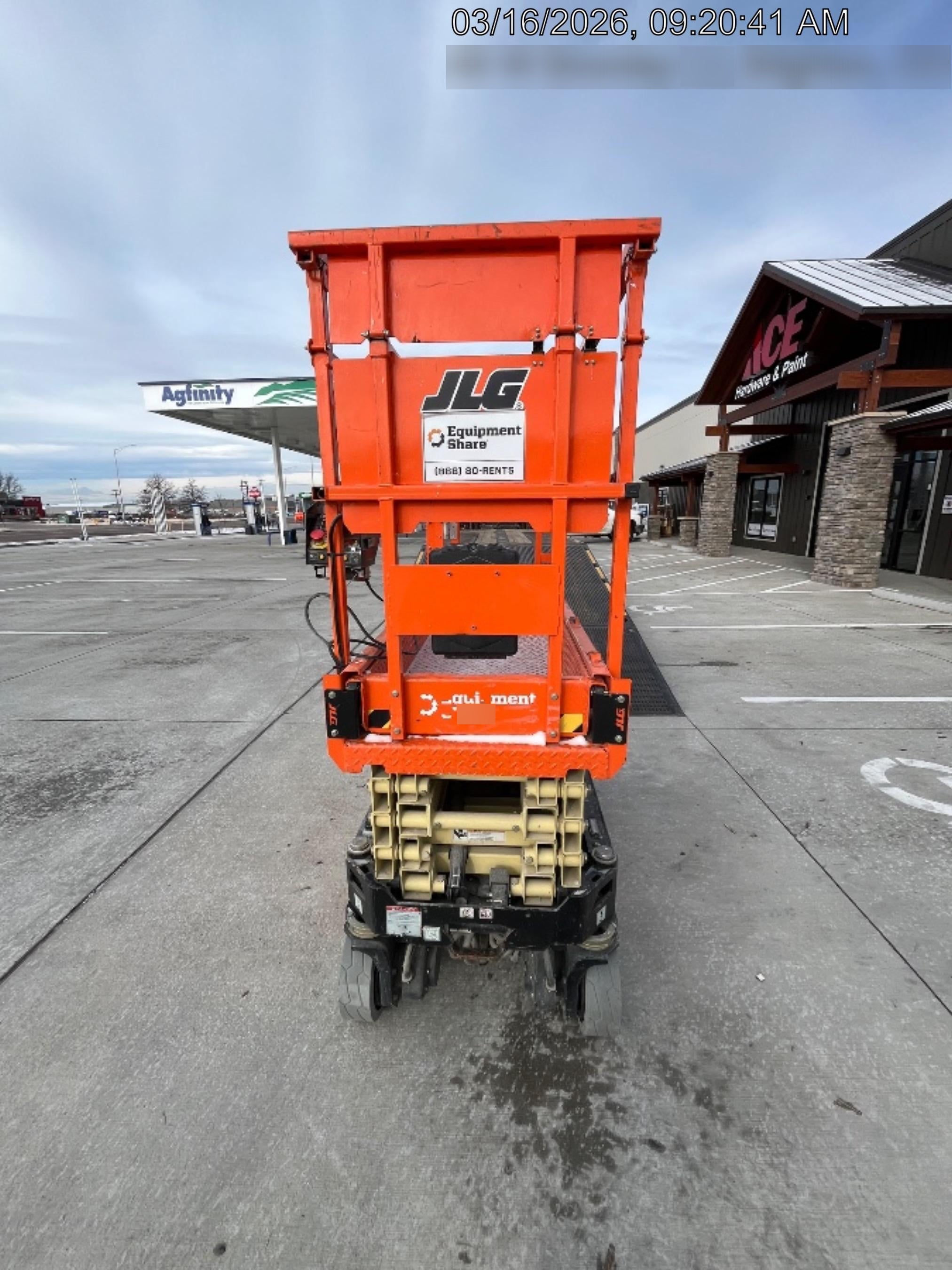 2022 JLG ES1932