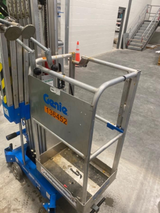 2021 GENIE AWP-30S DC