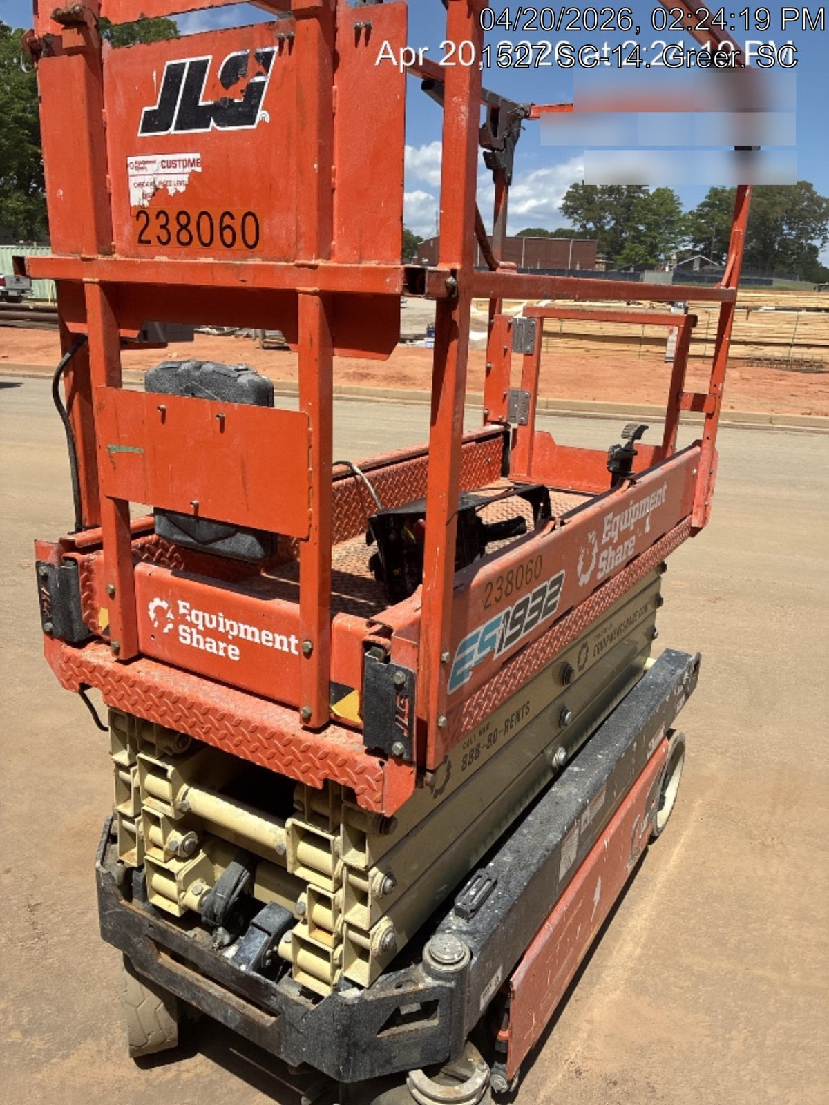 2022 JLG ES1932