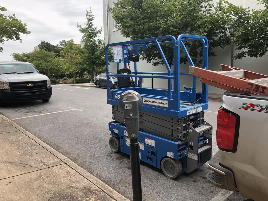 2019 Genie GS-1930 Fixed rails with chain Entry