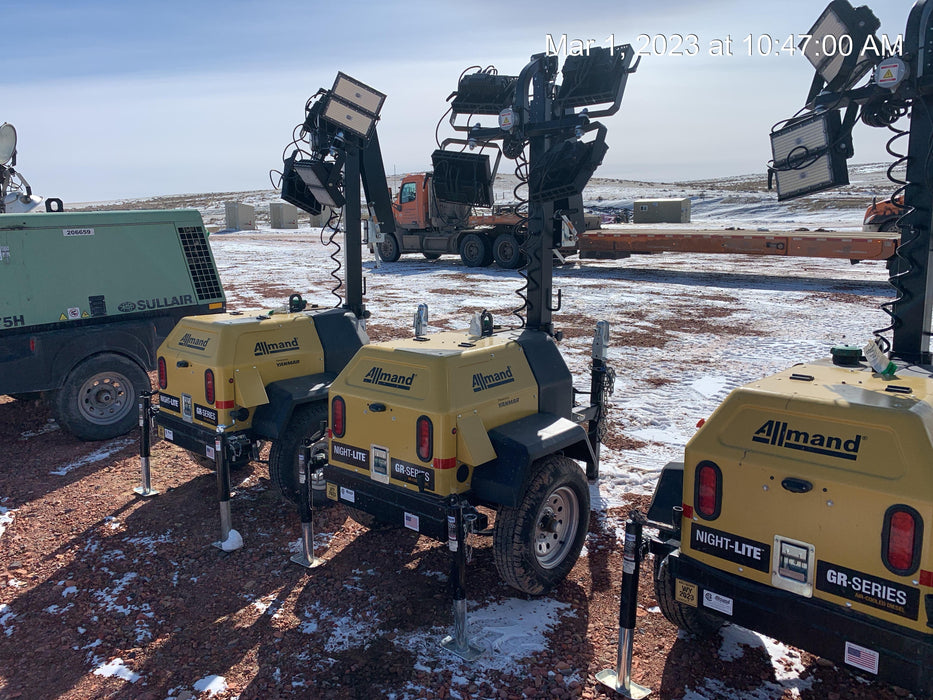 2022 Allmand NLV3GR (4) LED Light Fixture 350W, 23' Vertical Mast, 3kW Prime, Towable, ES Decals, T3