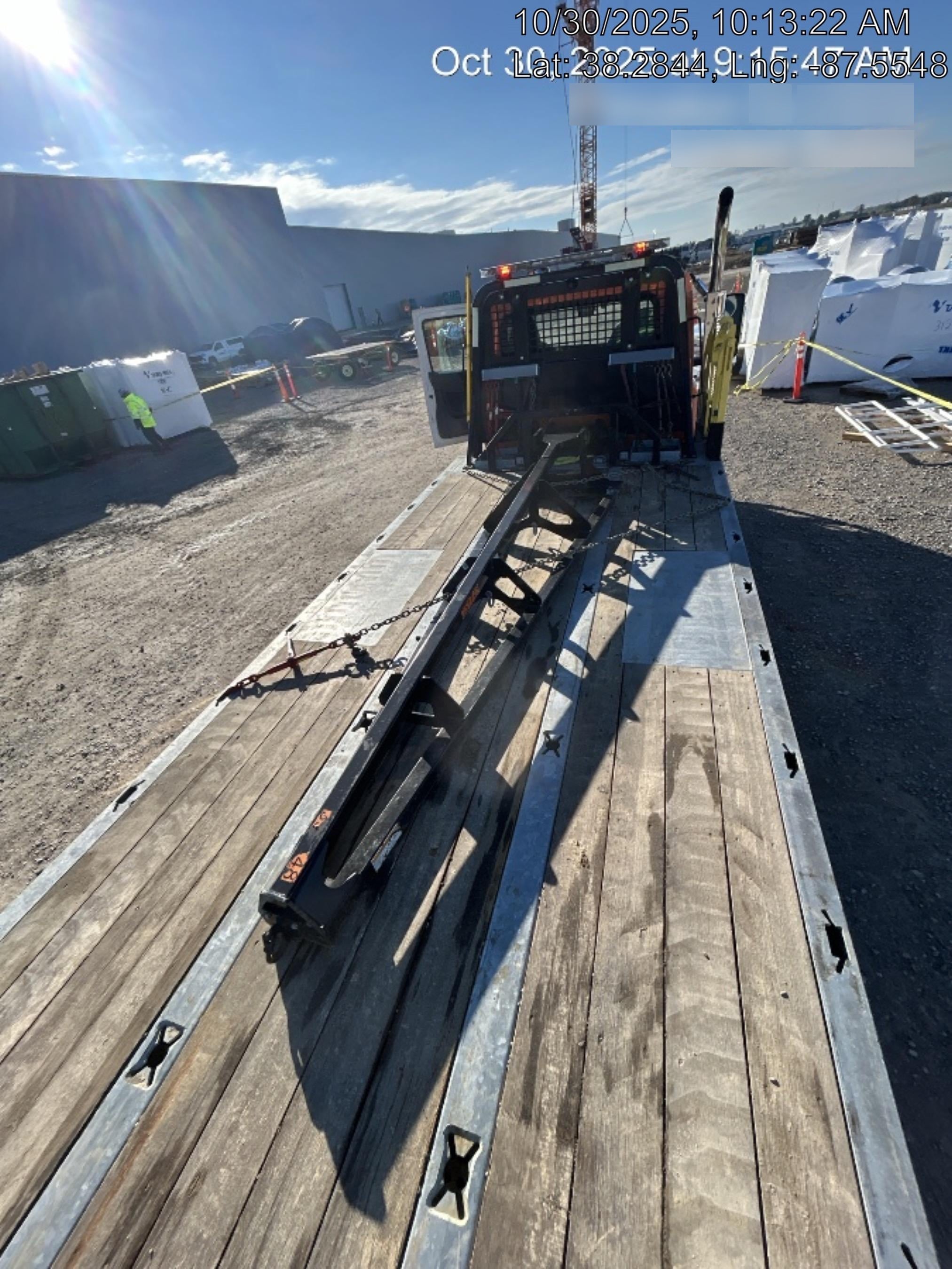 2023 JLG 1001275853