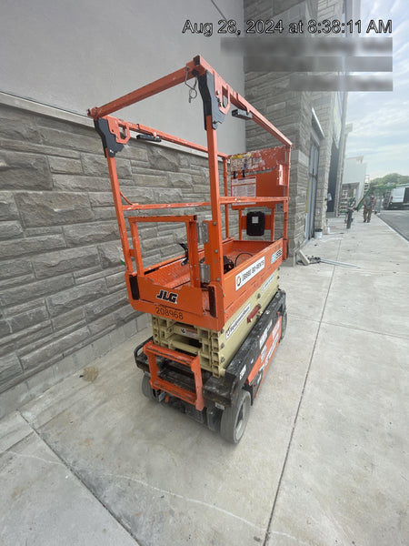 2022 JLG ES1932
