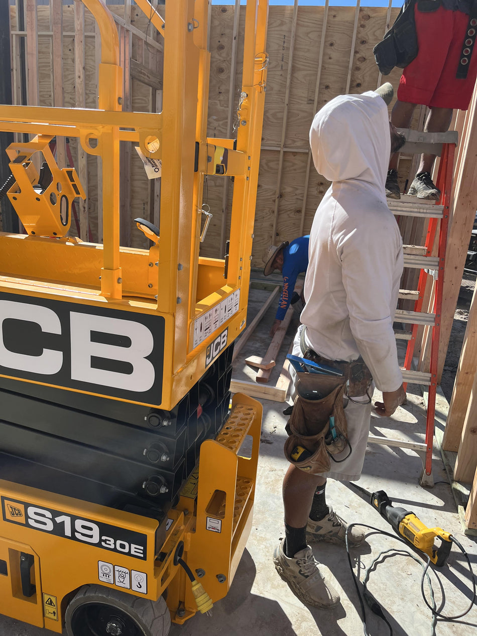 2023 JCB S1930E