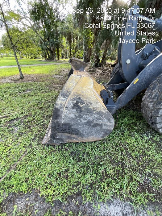 2014 HYUNDAI 3.0 cu yd Bucket, Wheel Loader - HYUNDAI