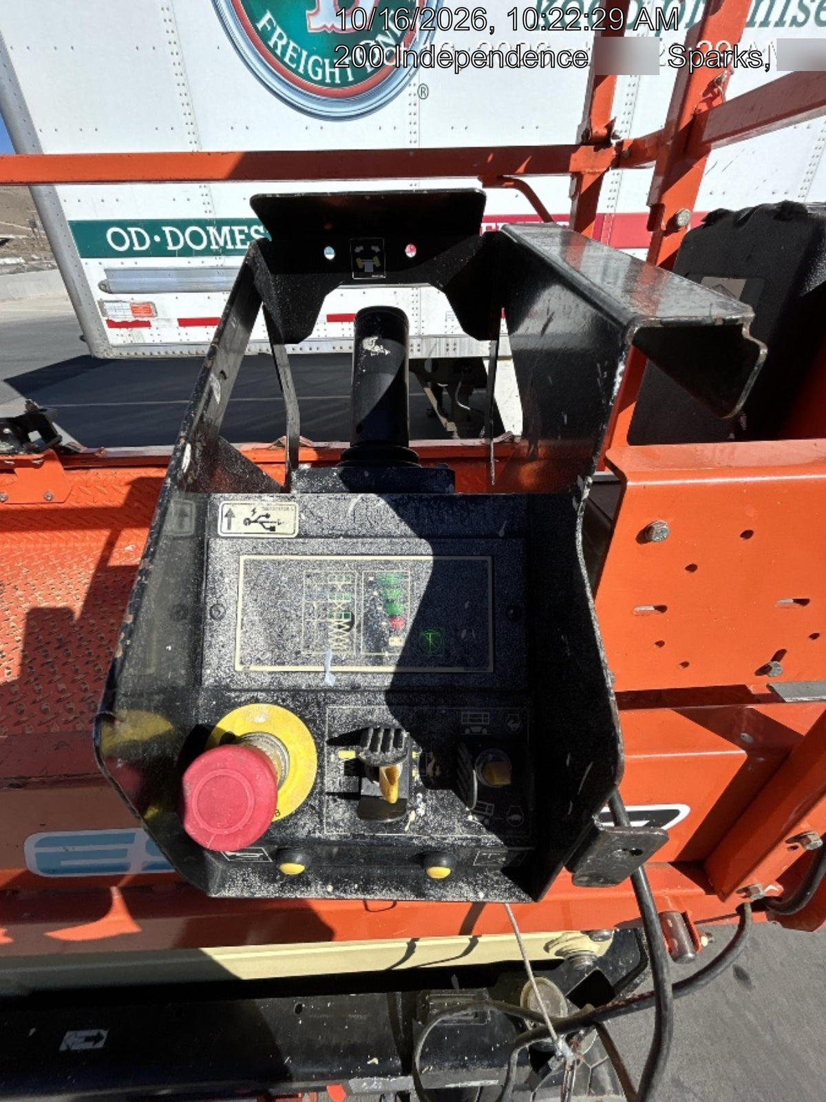 2022 JLG ES2632