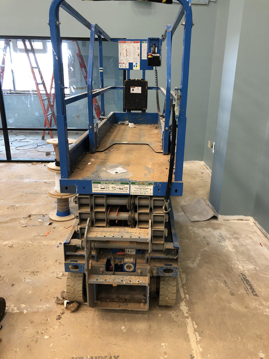 2019 Genie GS-1930 Fixed rails with chain Entry