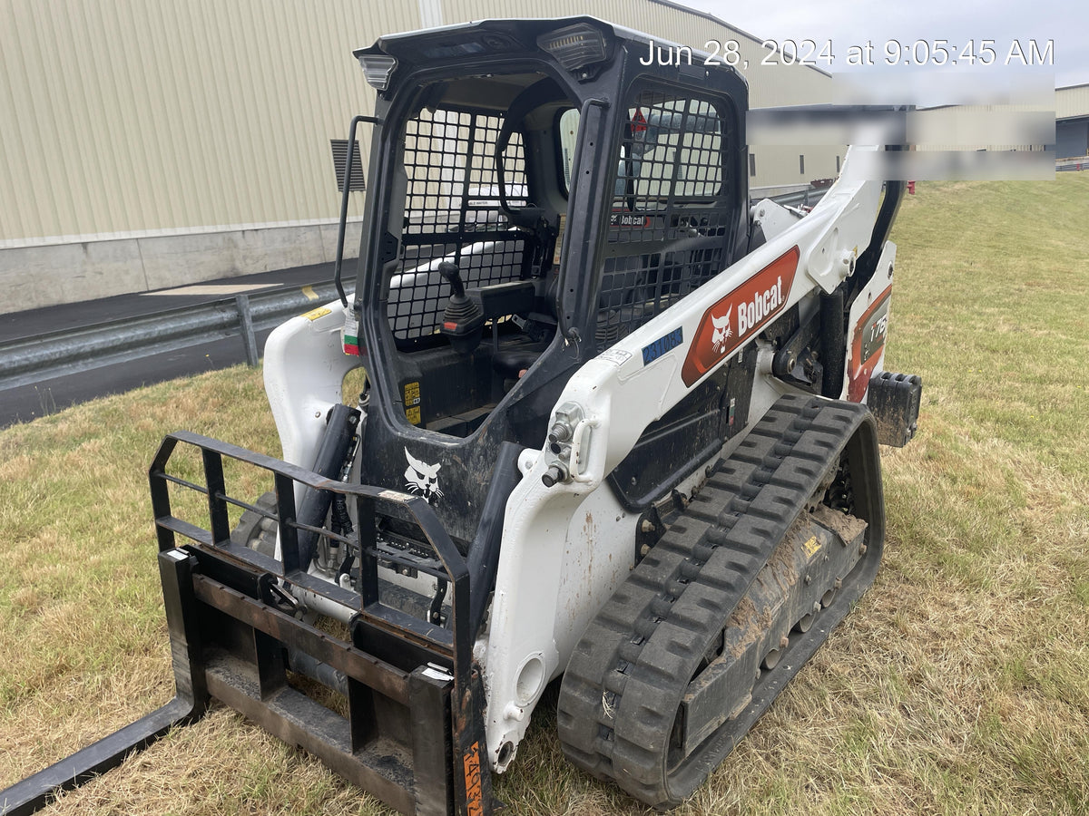 2021 ARROW MATERIAL HANDLING F5000