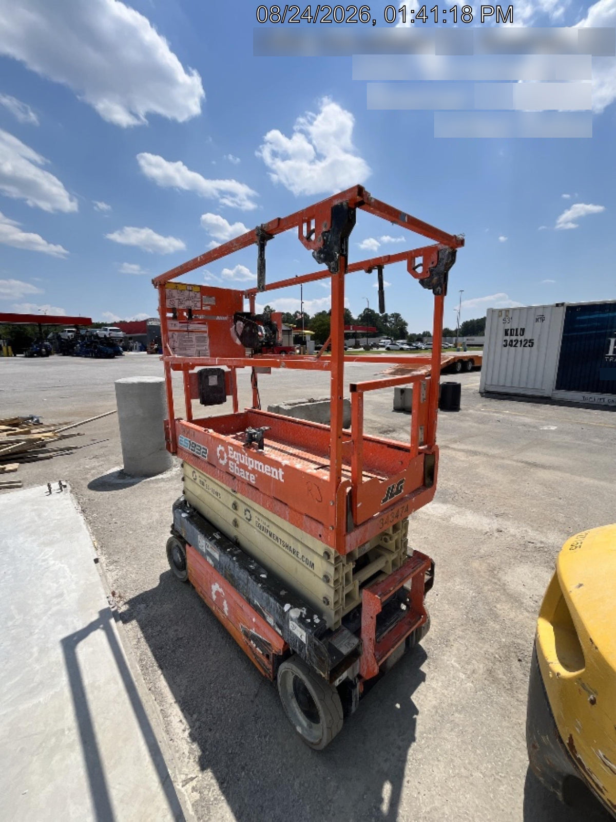 2023 JLG ES1932