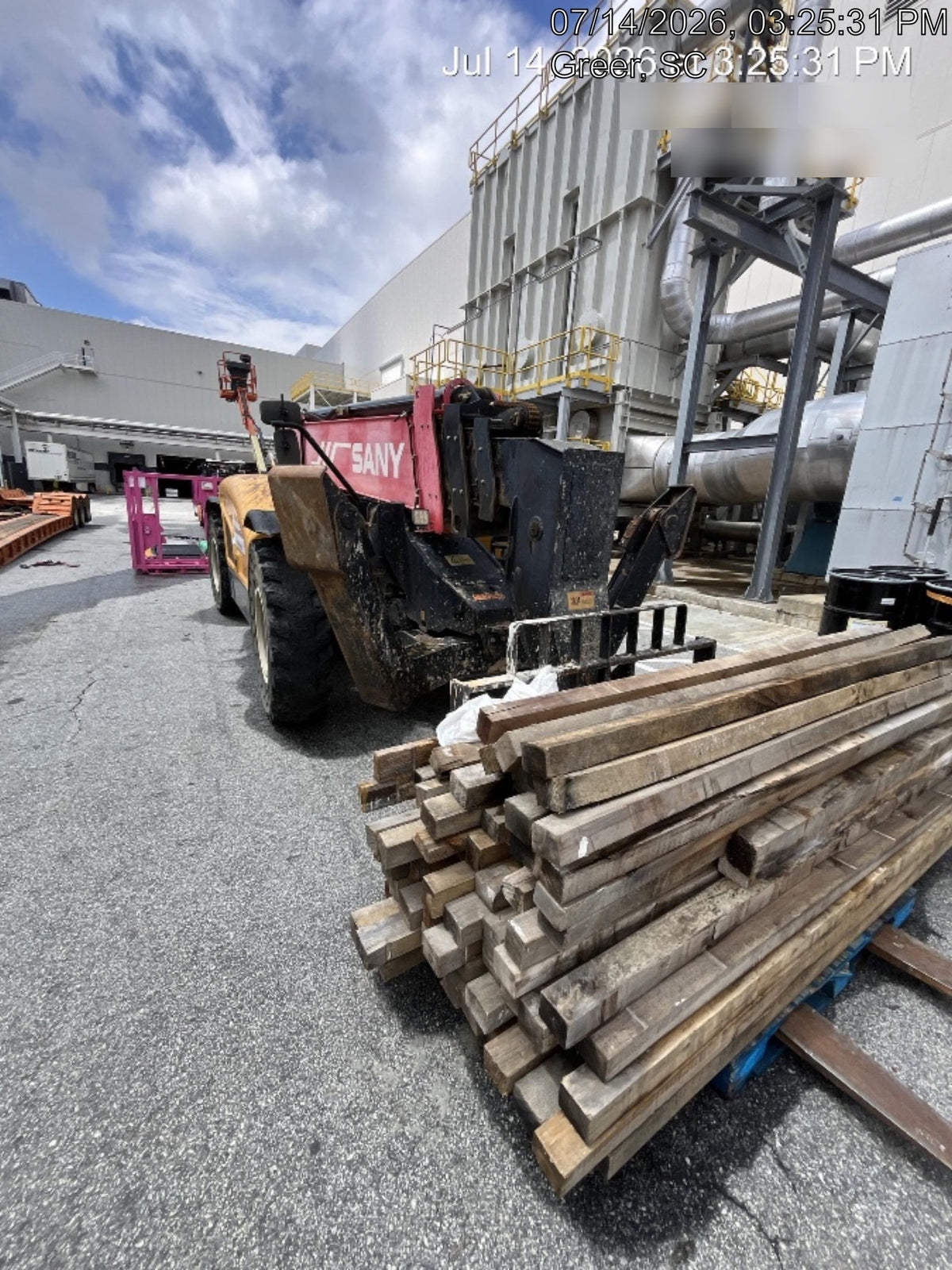 2020 SANY STH1056