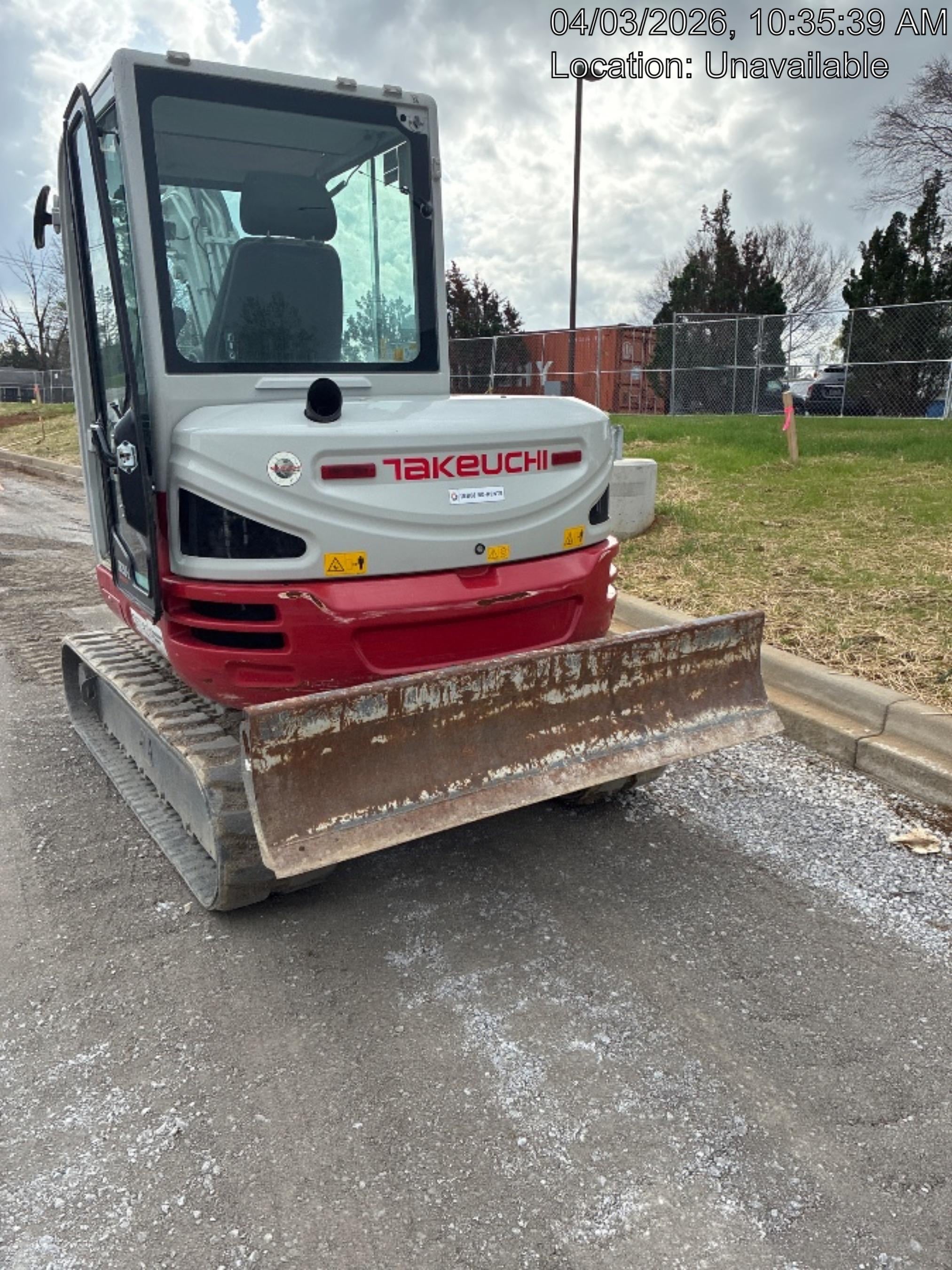 2022 TAKEUCHI TB250-2CR